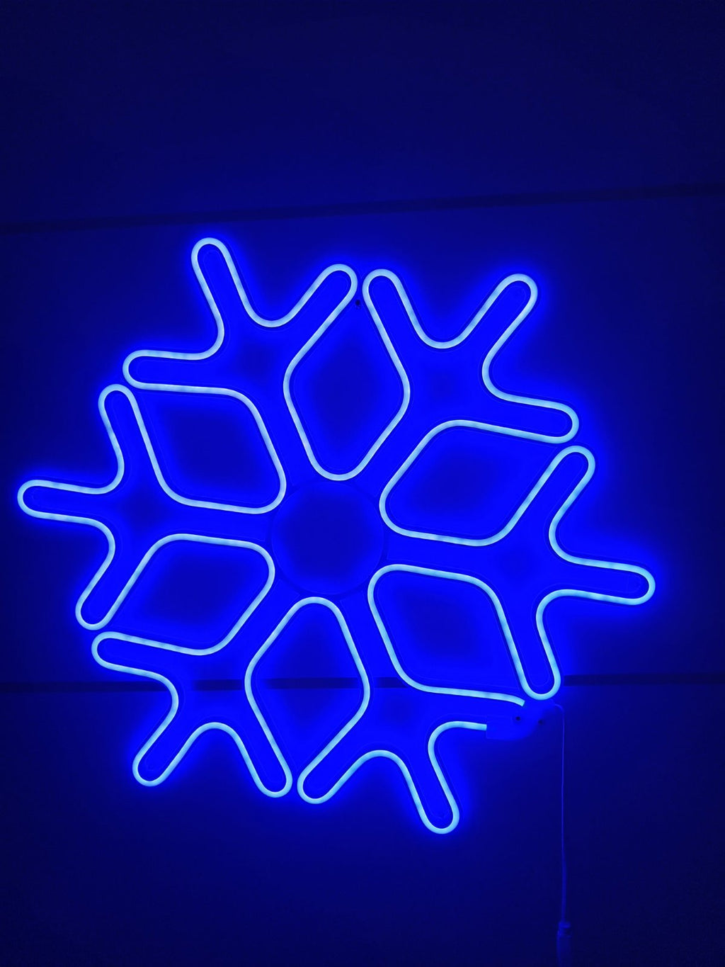 LED Pahuljica 60cm – Svetleća Novogodišnja Dekoracija u Više Boja